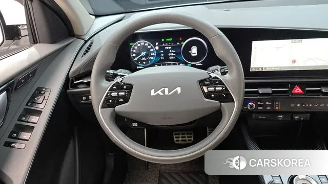 Kia Di Ol Nu Niro 2023 Белый из Кореи, фото 4