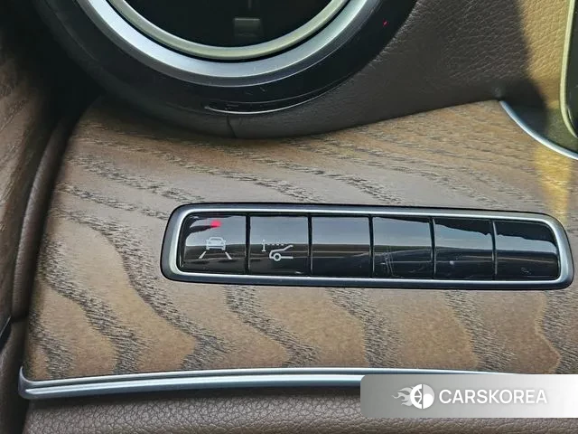 Mercedes-Benz E-Class W213 2018 Белый из Кореи, фото 4