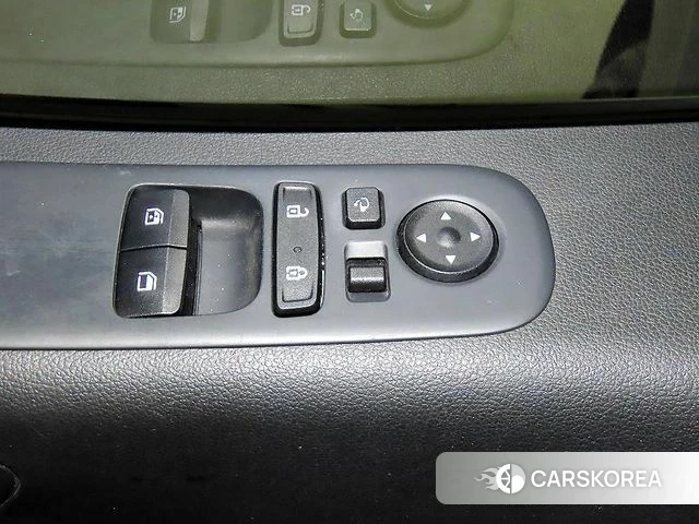 Hyundai Staria 2021 Серебряный из Кореи, фото 4