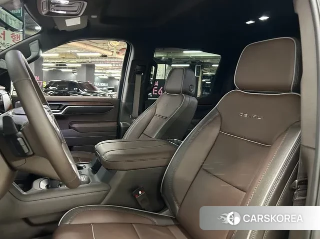 GMC Sierra 2025 Черный из Кореи, фото 4