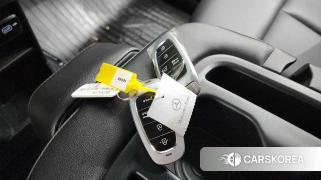 Hyundai Staria 2024 Серебристо-серый из Кореи, фото 4