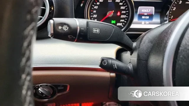 Mercedes-Benz E-Class W213 2020 Белый из Кореи, фото 4