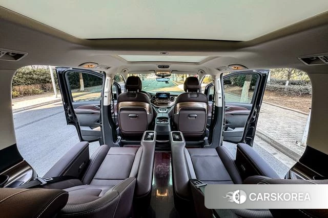 Mercedes-Benz V-class 2023 Черный из Китая, фото 4