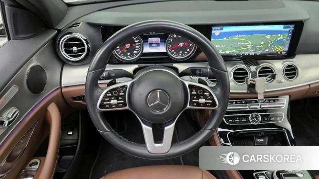 Mercedes-Benz E-Class W213 2019 Белый из Кореи, фото 4