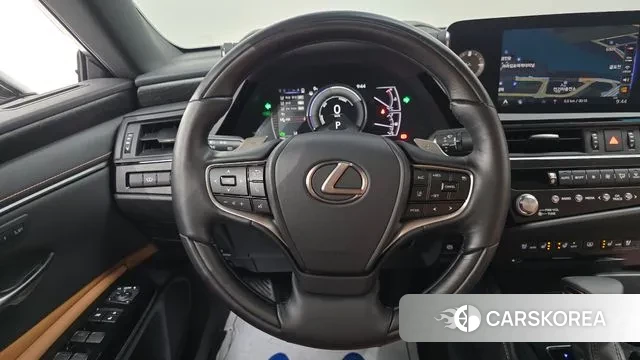 Lexus ES300h 7th generation 2022 Песочный из Кореи, фото 4