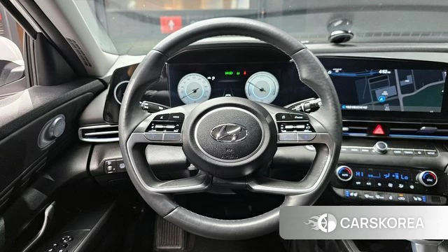 Hyundai Avante Hybrid (CN7) 2023 Белый из Кореи, фото 4
