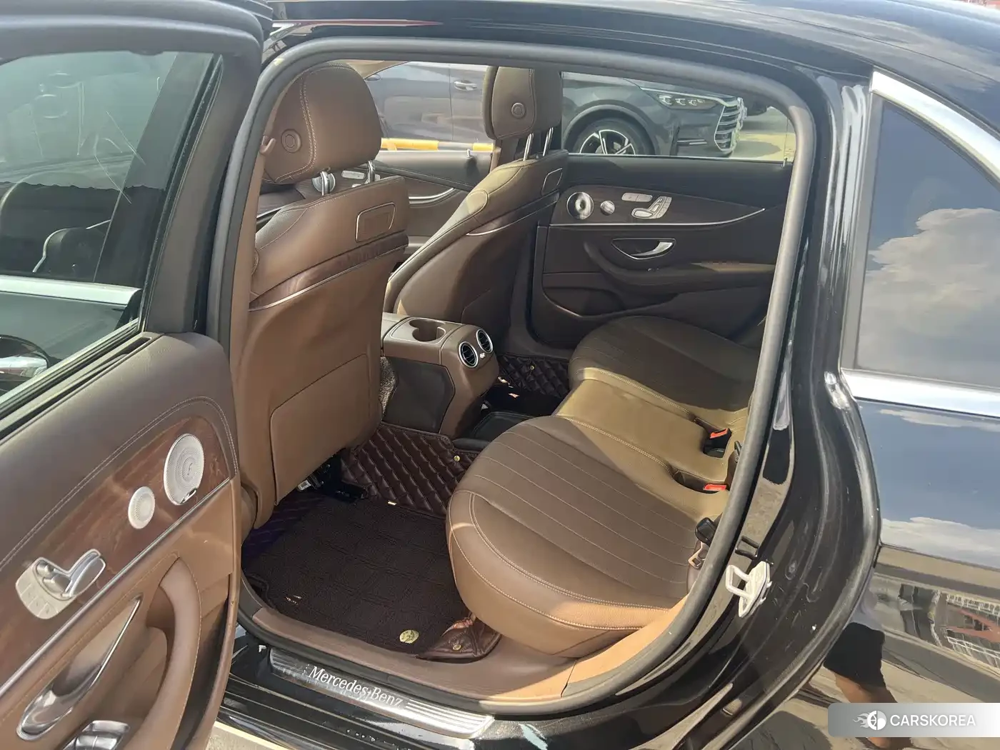 Mercedes-Benz E-Class 2020 Черный из Китая, фото 4