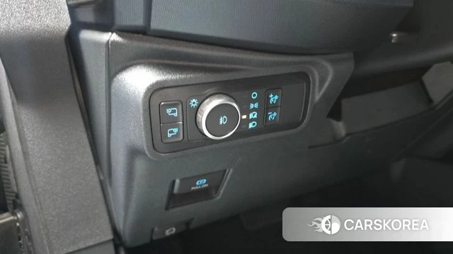 Ford Bronco 6th Generation 2022 Серый из Кореи, фото 4