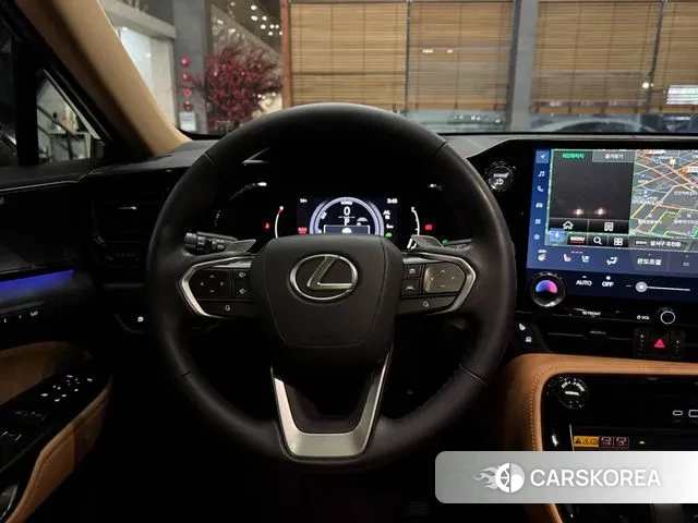 Lexus NX350h Second generation 2023 Черный из Кореи, фото 4