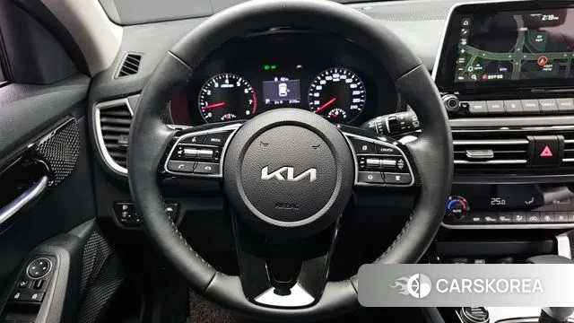 Kia Seltos 2021 Белый из Кореи, фото 4