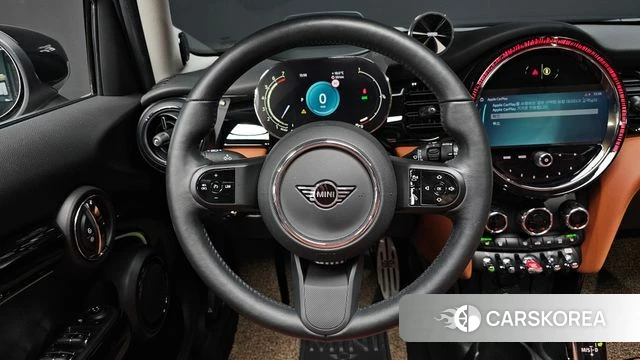 Mini Cooper S 2023 Жемчужный цвет из Кореи, фото 4