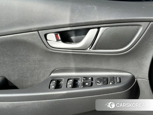 Hyundai Kona 2018 Белый из Кореи, фото 4