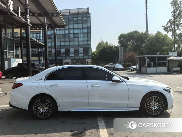 Mercedes-Benz Class C 2024 Белый из Китая, фото 4