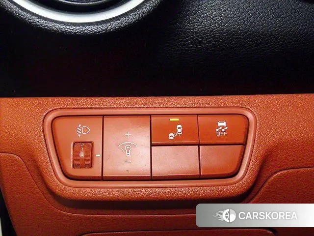 Kia The New K3 2nd generation 2022 Белый из Кореи, фото 4