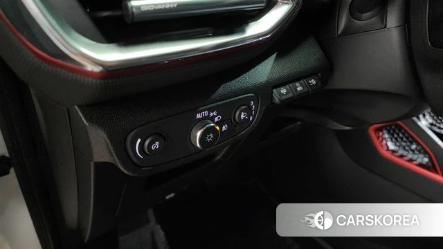 Chevrolet (GM Daewoo) Trailblazer 2022 Белый из Кореи, фото 4