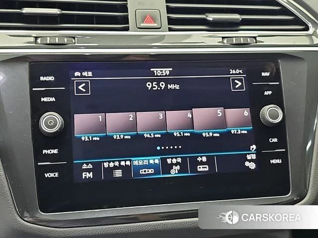 Volkswagen Tiguan second Generation 2021 Черный из Кореи, фото 4