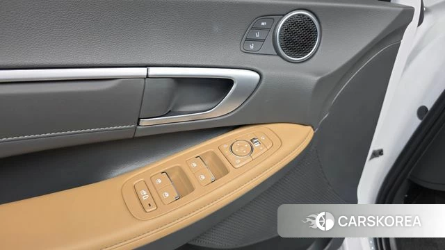 Hyundai Sonata D Edge Hybrid (DN8) 2024 Белый из Кореи, фото 4