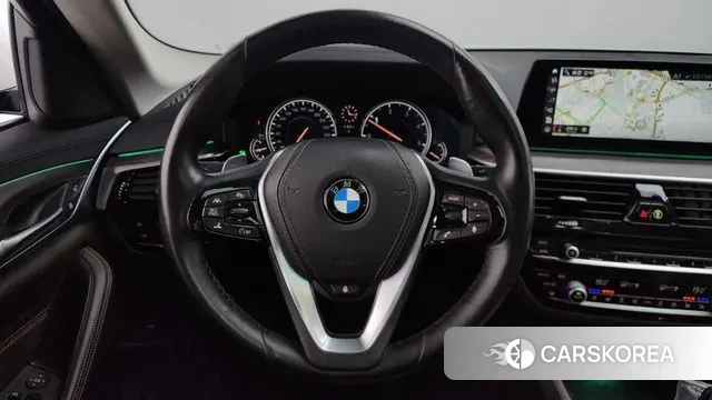BMW 5 Series (G30) 2018 Белый из Кореи, фото 4