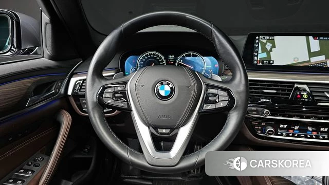 BMW 5 Series (G30) 2018 Серый из Кореи, фото 4