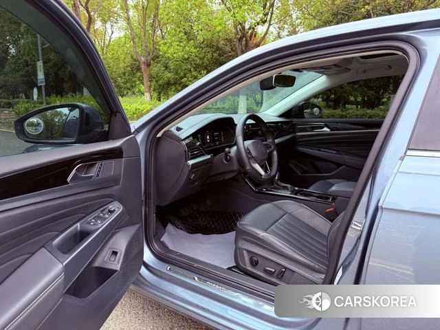 Volkswagen Passat 2022 Синий из Китая, фото 4