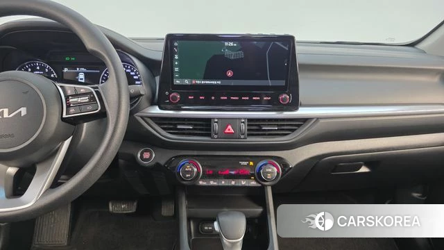 Kia The New K3 2nd generation 2022 Белый из Кореи, фото 4