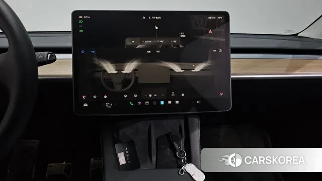 Tesla Model Y 2024 Черный из Кореи, фото 4