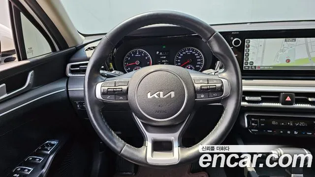 Kia K5 3rd generation 2023 Белый из Кореи, фото 4