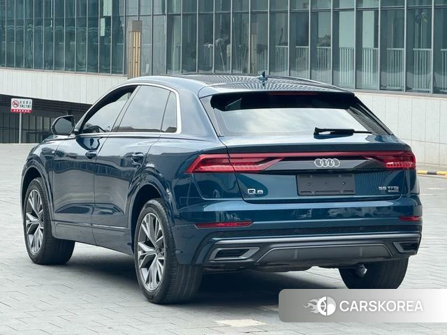 Audi Q8 2021 Синий из Китая, фото 4
