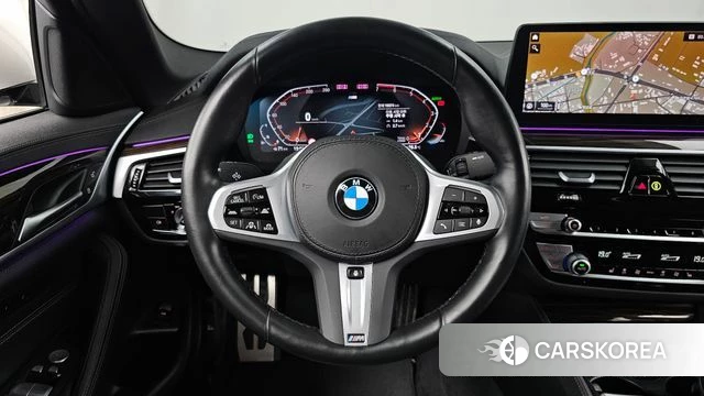 BMW 5 Series (G30) 2022 Белый из Кореи, фото 4