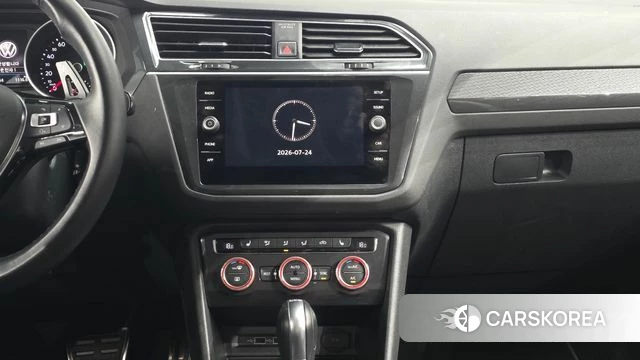 Volkswagen Tiguan second Generation 2018 Белый из Кореи, фото 4