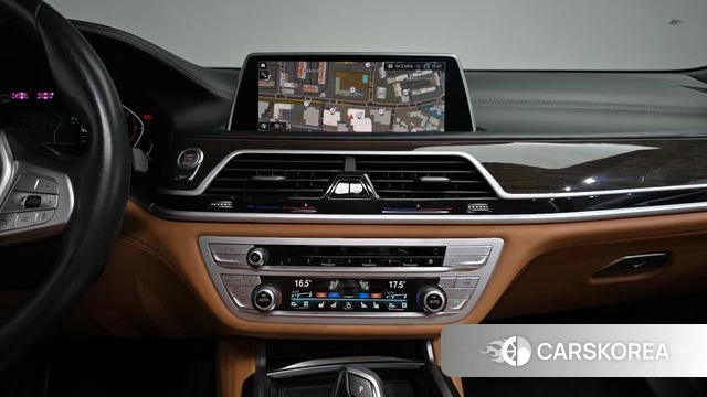 BMW 7 Series (G11) 2020 Серебристо-серый из Кореи, фото 4