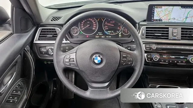 BMW 3 Series (F30) 2018 Белый из Кореи, фото 4