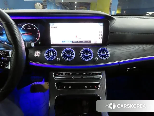 Mercedes-Benz E-Class W213 2021 Черный из Кореи, фото 4