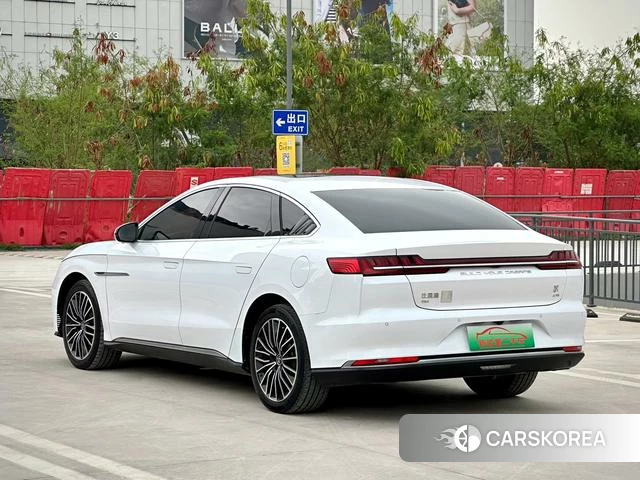 BYD Han DM 2022 Белый из Китая, фото 4
