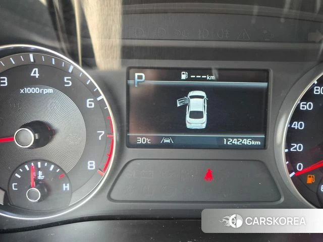Kia The New K3 2nd generation 2021 Белый из Кореи, фото 4