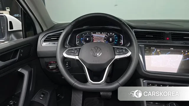 Volkswagen Tiguan second Generation 2023 Белый из Кореи, фото 4