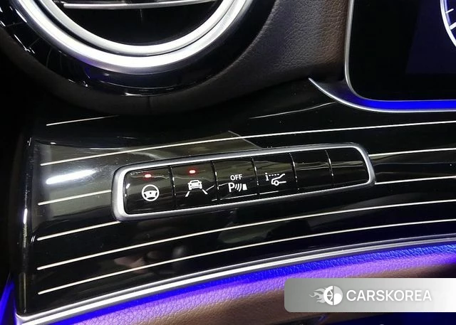 Mercedes-Benz E-Class W213 2019 Серый из Кореи, фото 4