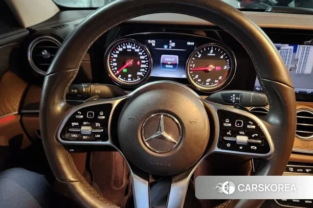 Mercedes-Benz E-Class W213 2020 Черный из Кореи, фото 4