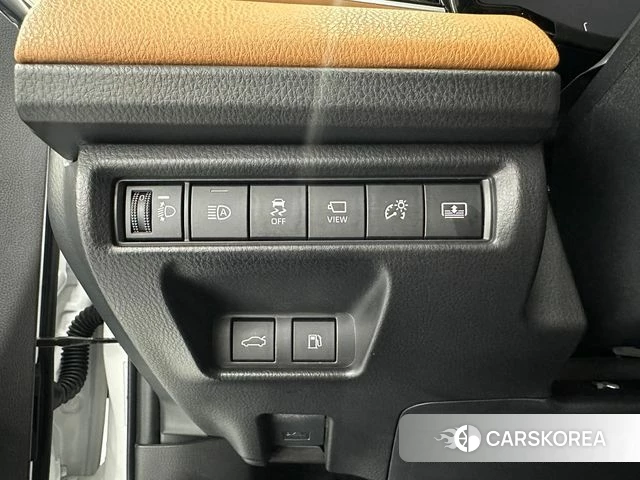 Toyota Camry (XV80) 2025 Белый из Кореи, фото 4