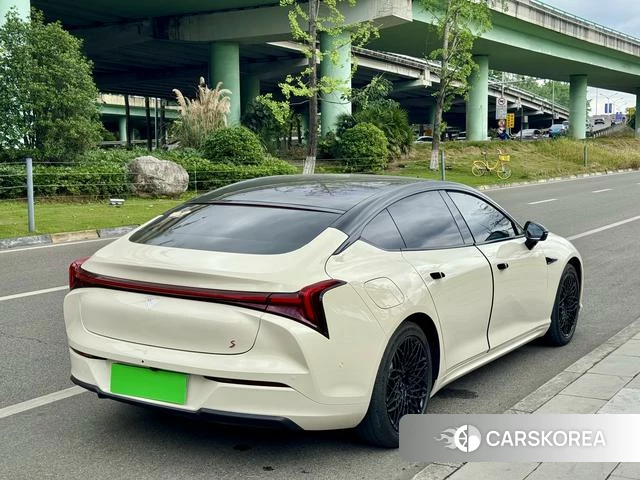 Nezha Automobile Nezha S 2023 Белый из Китая, фото 4