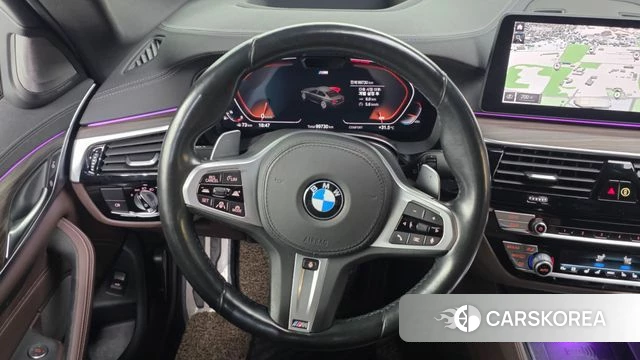 BMW 5 Series (G30) 2021 Белый из Кореи, фото 4