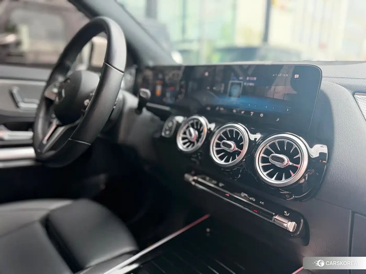 Mercedes-Benz GLA 2023 Белый из Китая, фото 4