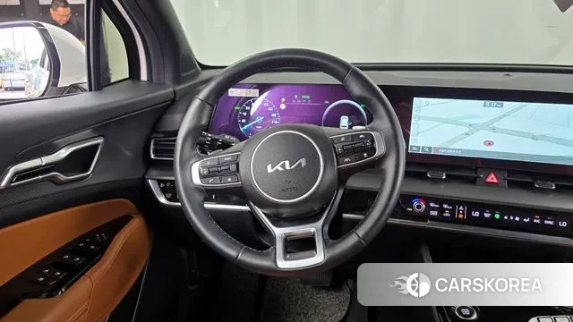 Kia Sportage 5th Generation Hybrid 2023 Белый из Кореи, фото 4