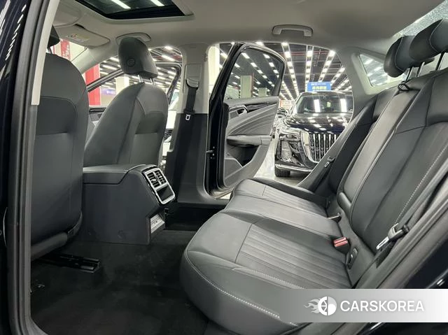 Volkswagen Passat 2025 Черный из Китая, фото 4