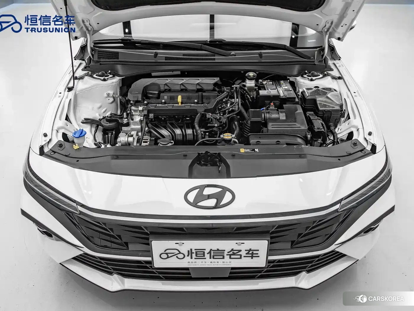 Hyundai Elantra 2024 Белый из Китая, фото 4