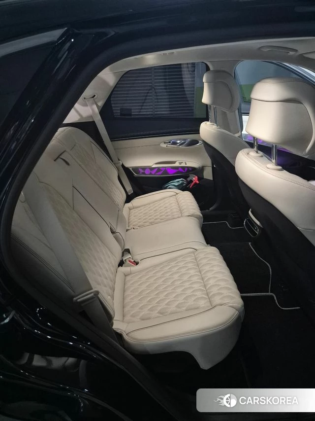 Genesis GV70 2024 Черный из Кореи, фото 4