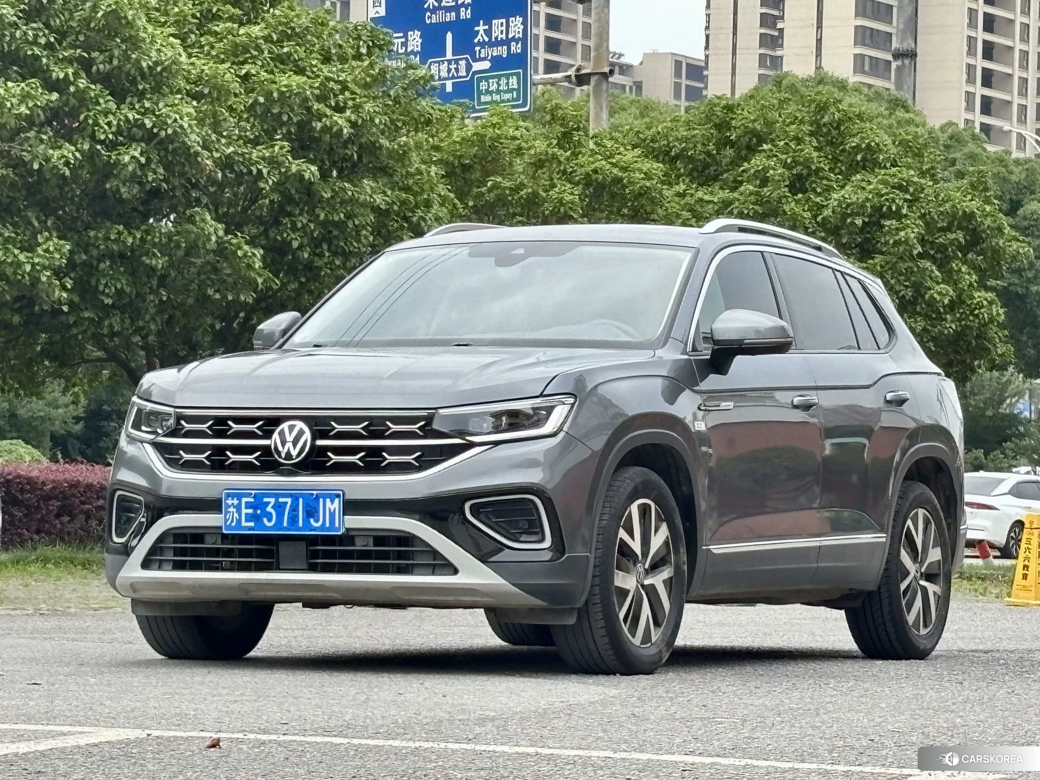 Volkswagen Tanyue 2023 Темно-серый из Китая, фото 4