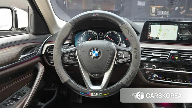 BMW 5 Series (G30) 2018 Белый из Кореи, фото 4