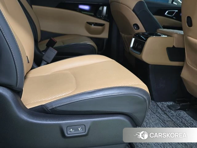 Kia Carnival 4th generation 2022 Черный из Кореи, фото 4