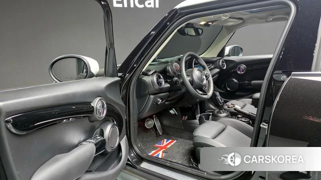 Mini Cooper 2020 Черный из Кореи, фото 4